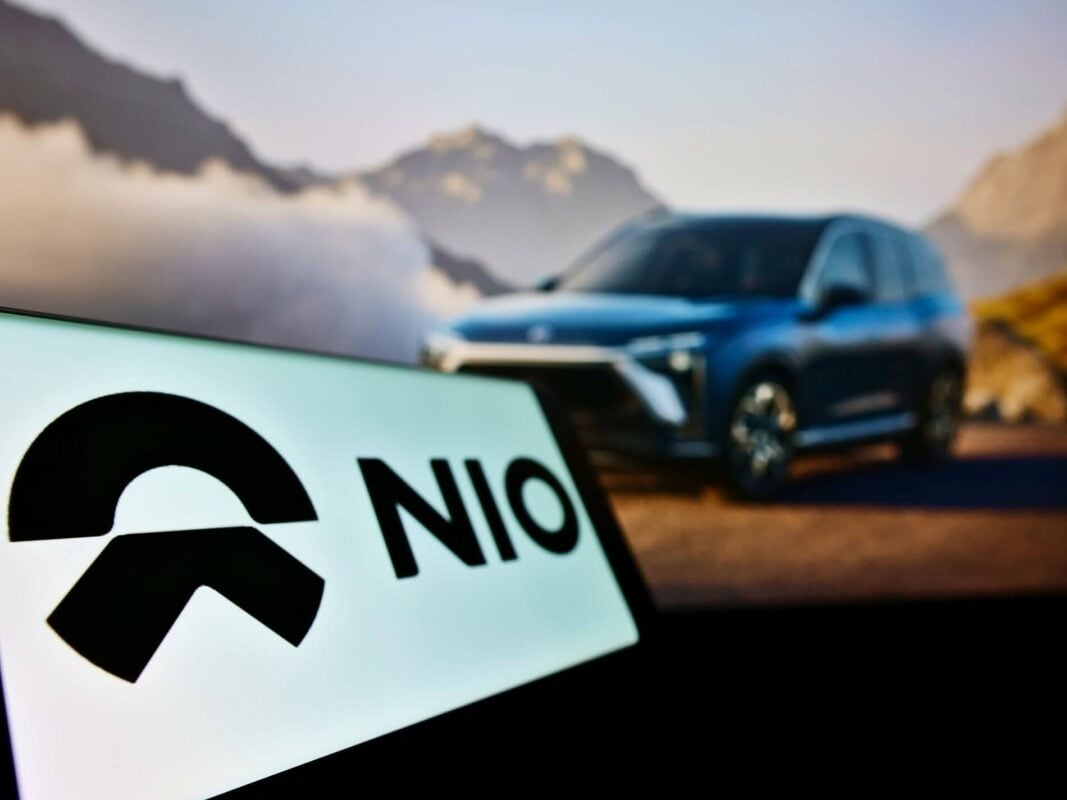 Nio Shares Surge 4% Following Record Battery Swap Milestone and Strong Q4 Results