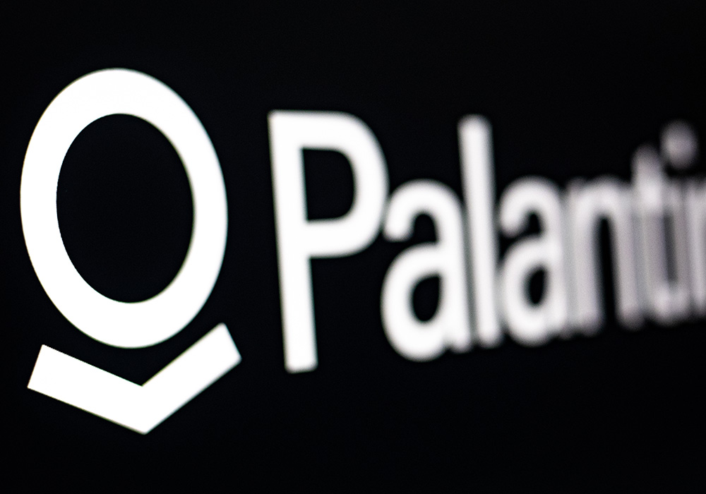 Palantir (PLTR) Receives Dual Buy Ratings Following 35% Decline – Is Now the Right Time?