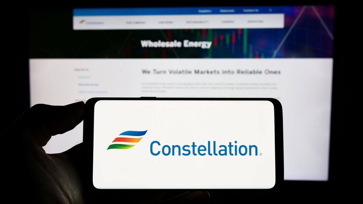 Constellation Energy (CEG) Stock Plunges 11% on Tech Deals, Rate Caps, and Safety Concerns