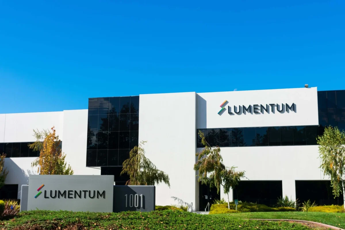 Lumentum (LITE) Stock Reaches Record Peak Following S&P 500 Addition and North Carolina Expansion
