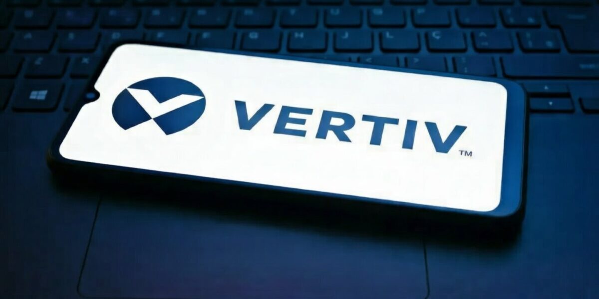 Vertiv (VRT) Stock Drops 3% Following Insider Sales and Heavy Trading Volume