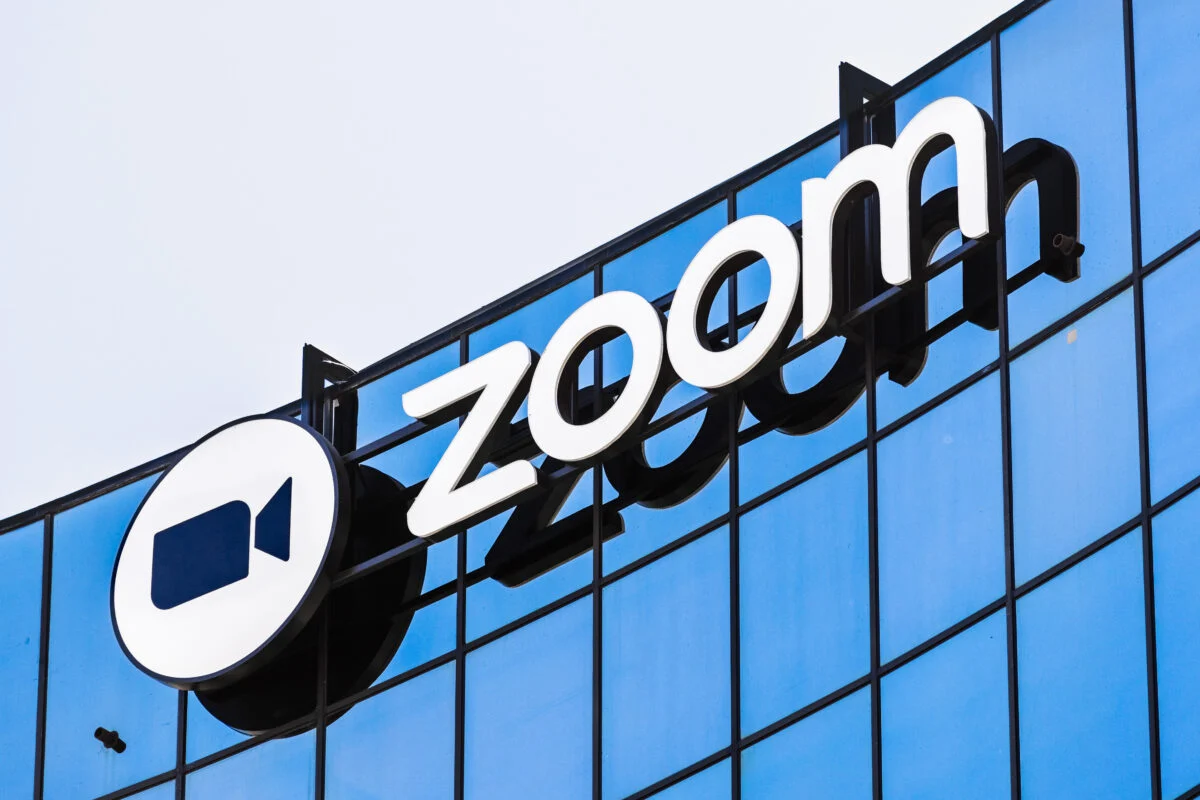 Zoom (ZM) Stock Surges 6.2% Amid Software Sector Momentum