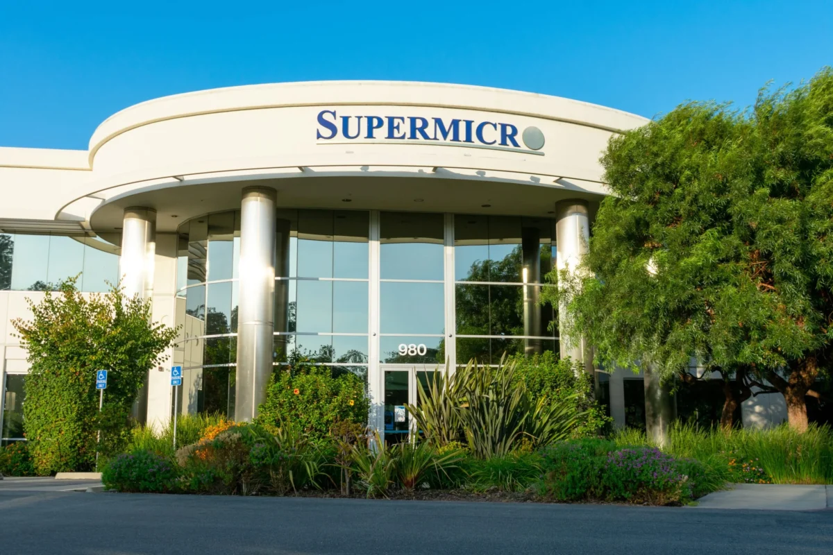 Super Micro (SMCI) Stock Plummets 22% Following Co-Founder’s Arrest in AI Chip Smuggling Case