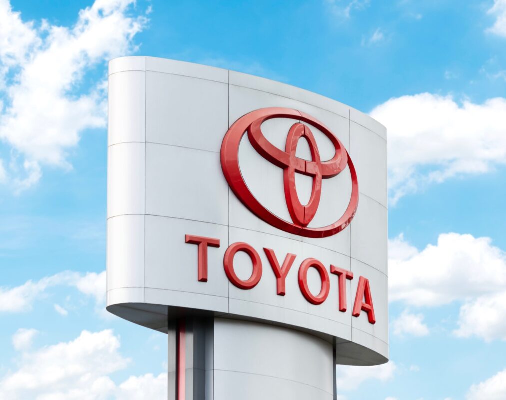 Toyota Motor (TM) Shares Climb After Elliott Agrees to Toyota Industries Tender Deal