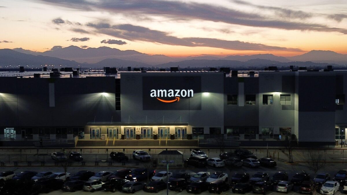Amazon (AMZN) Stock: Why Barclays Sees It Leading the Magnificent 7