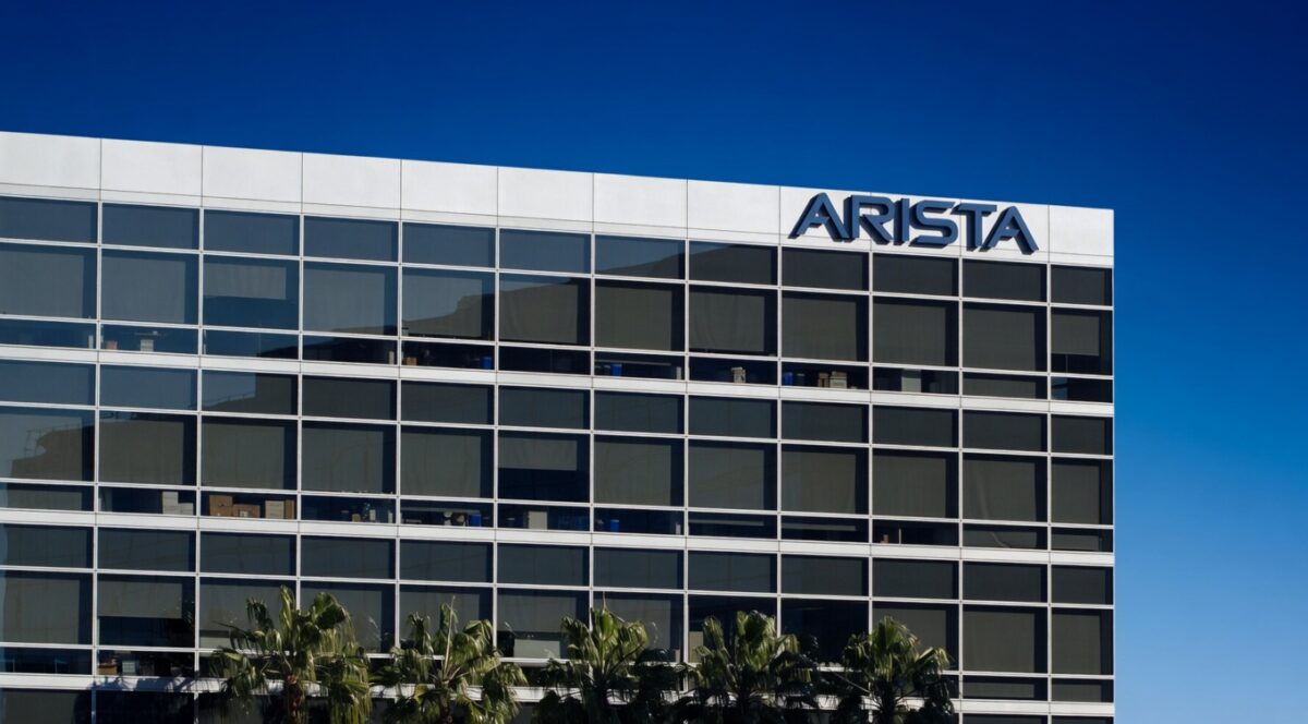 Arista Networks (ANET) Stock Receives Raymond James Upgrade on AI Infrastructure Growth