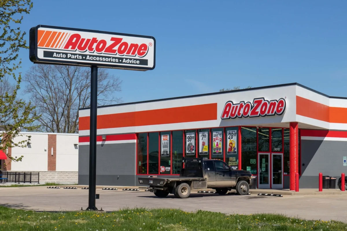 AutoZone (AZO) Stock Plunges 9% Despite Strong Earnings on Revenue Shortfall