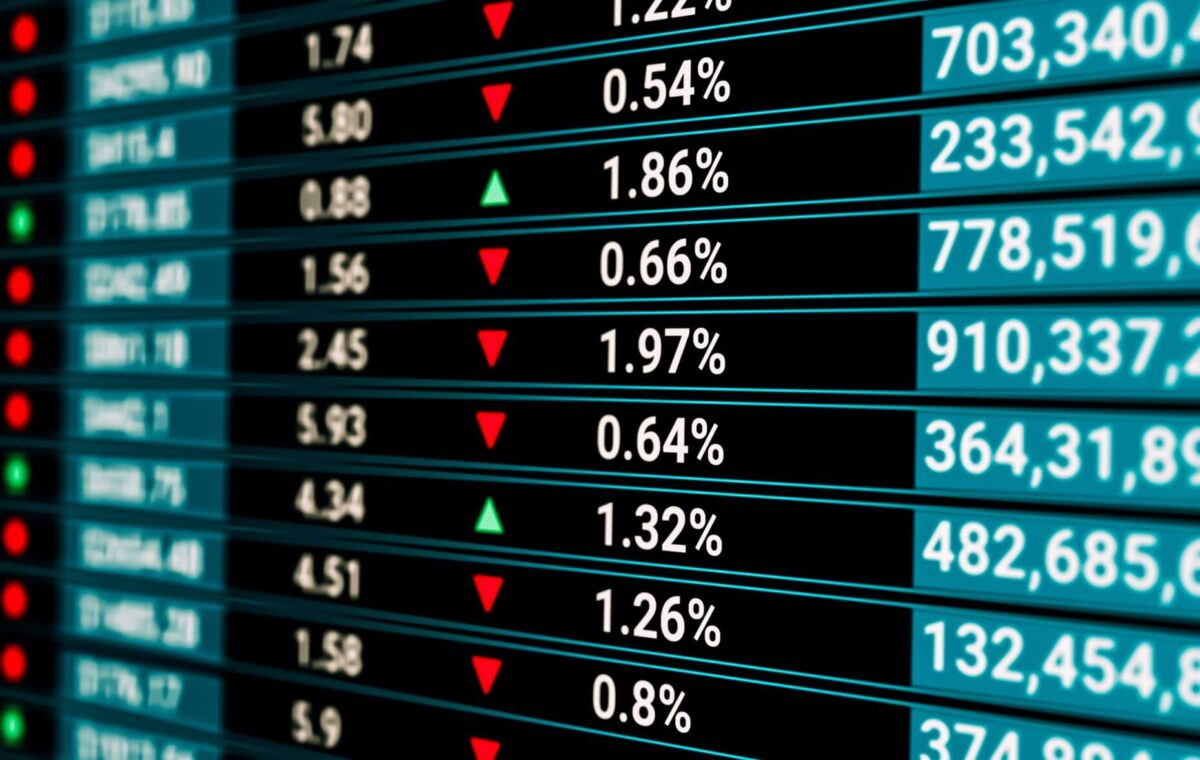 Bond Market Turmoil: Albert Edwards Sees Troubling Parallels to 2007 Crisis