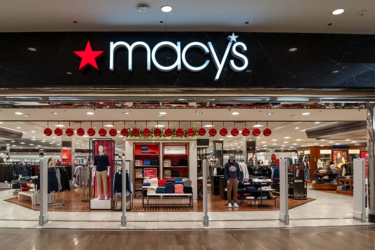 Macy’s (M) Stock Surges 6% as Berkshire Hathaway Reveals New Investment Position