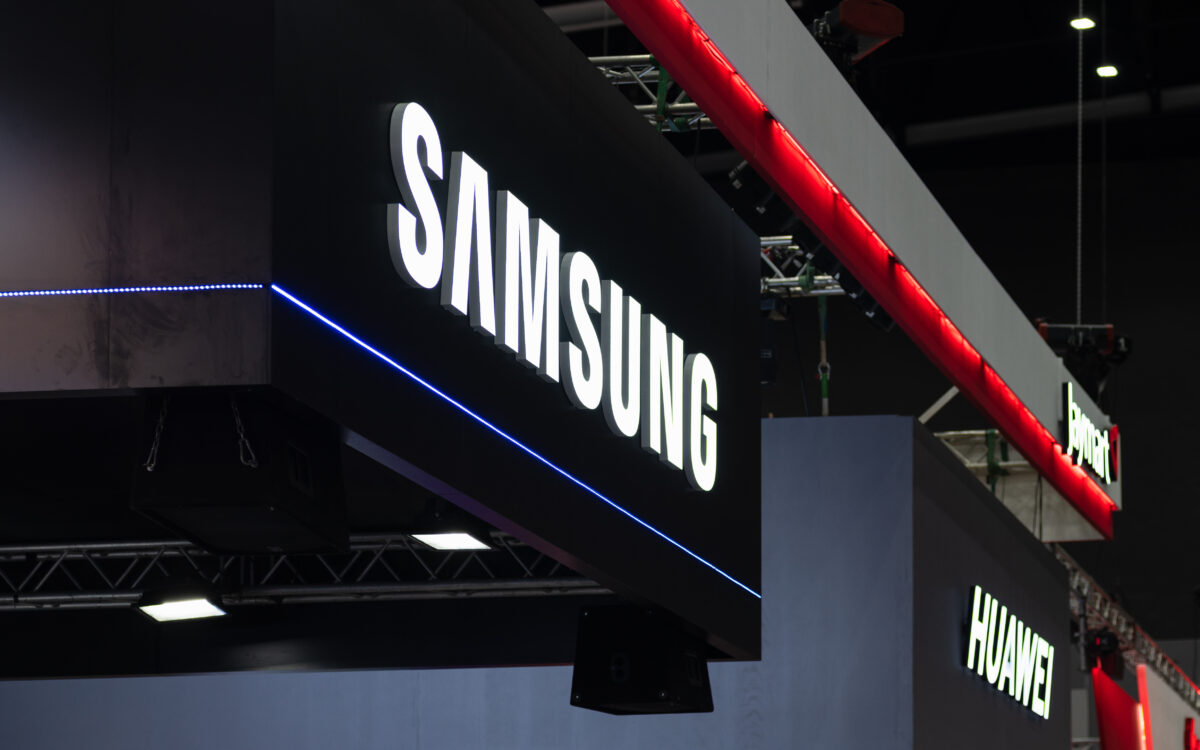 Samsung Stock Soars 6% as Eleventh-Hour Labor Agreement Prevents Strike