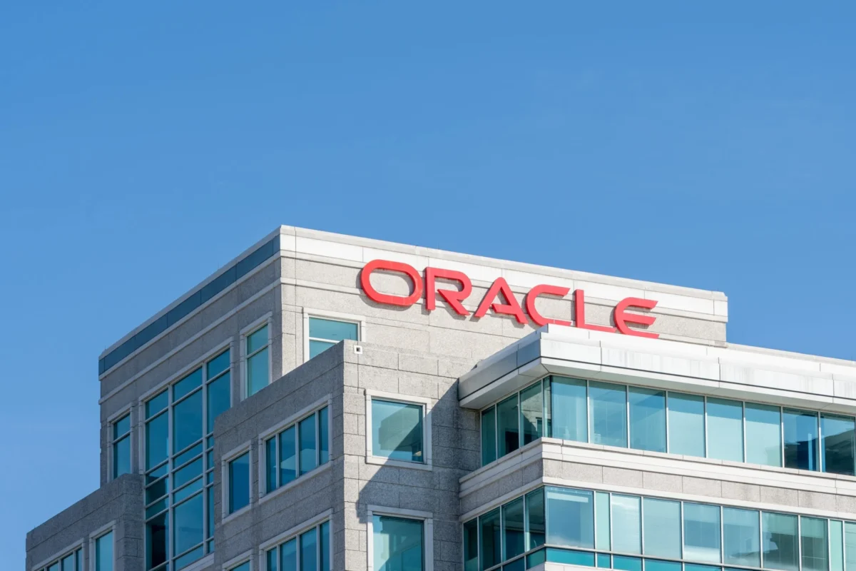Oracle (ORCL) Stock Surges Following JPMorgan’s Optimistic Coverage Initiation