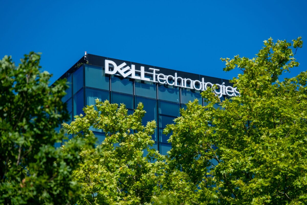 Dell (DELL) Stock Soars 39% as AI Server Sales Rocket 757% Higher
