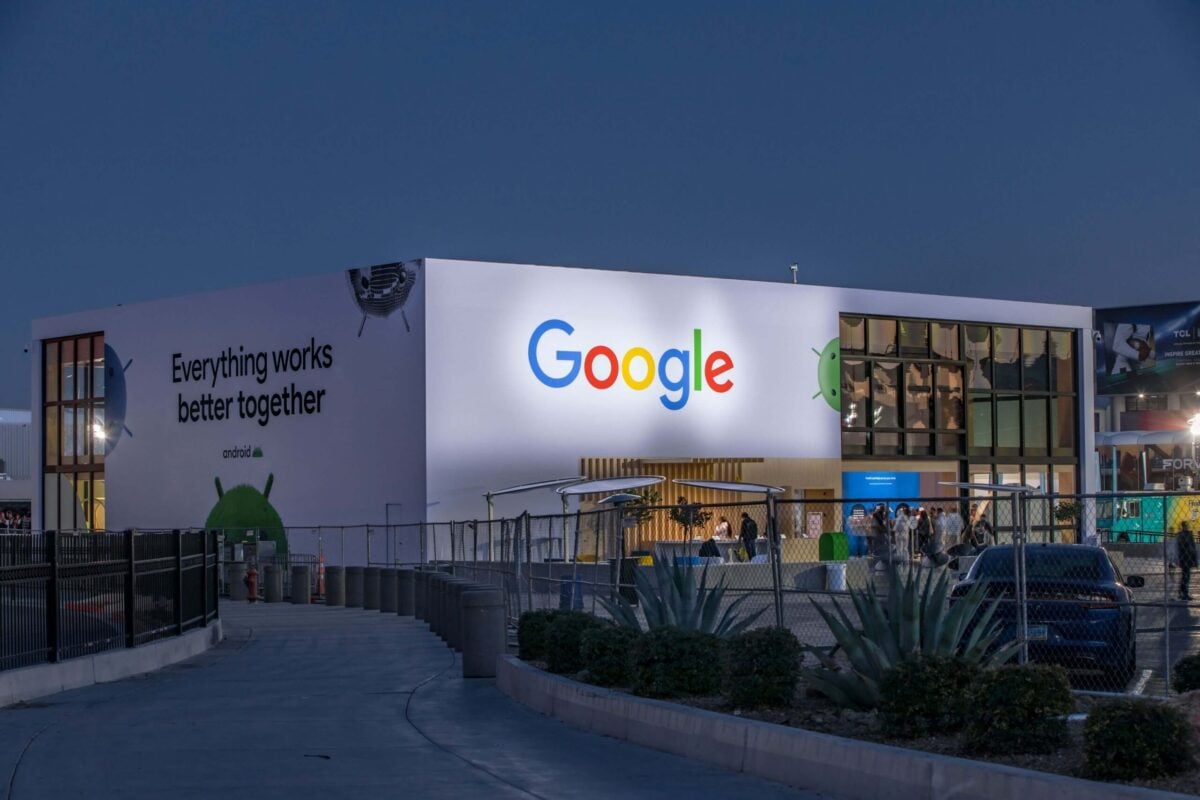 Alphabet (GOOGL) Stock Plummets 6% Amid AI Talent Exodus to Rivals