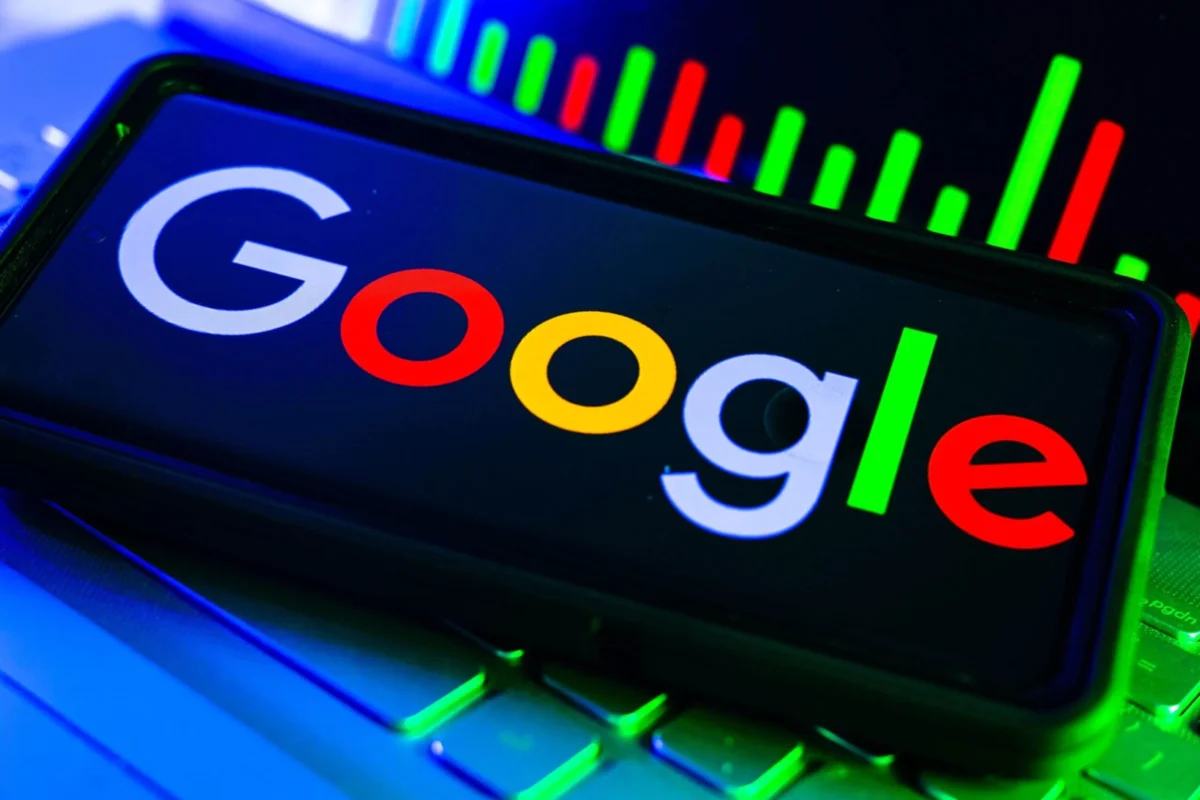 Alphabet (GOOGL) Stock Plunges 5% Following Key AI Talent Exodus to Rivals