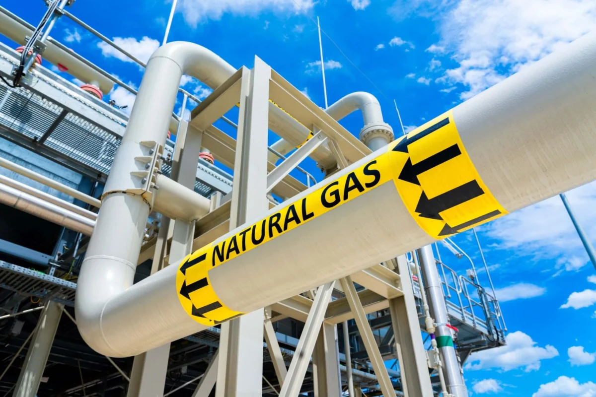 Natural Gas Prices in Europe Drop Following U.S.-Iran Ceasefire and Hormuz Strait Reopening