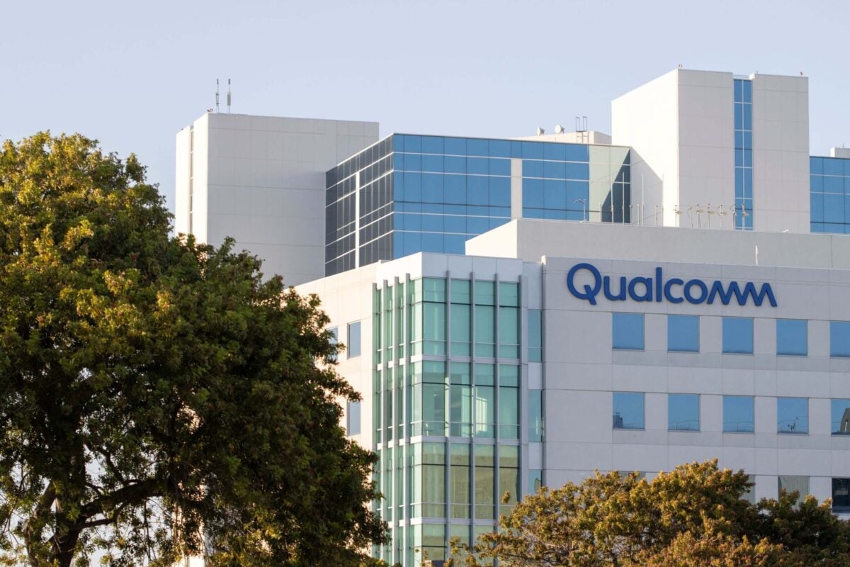 Qualcomm (QCOM) Stock Dips Amid Reports of $4B Modular Inc. Acquisition Bid