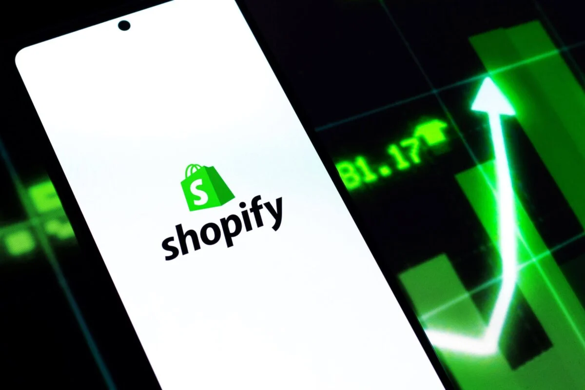 Shopify (SHOP) Stock Slides as Complete Vape Product Ban Looms