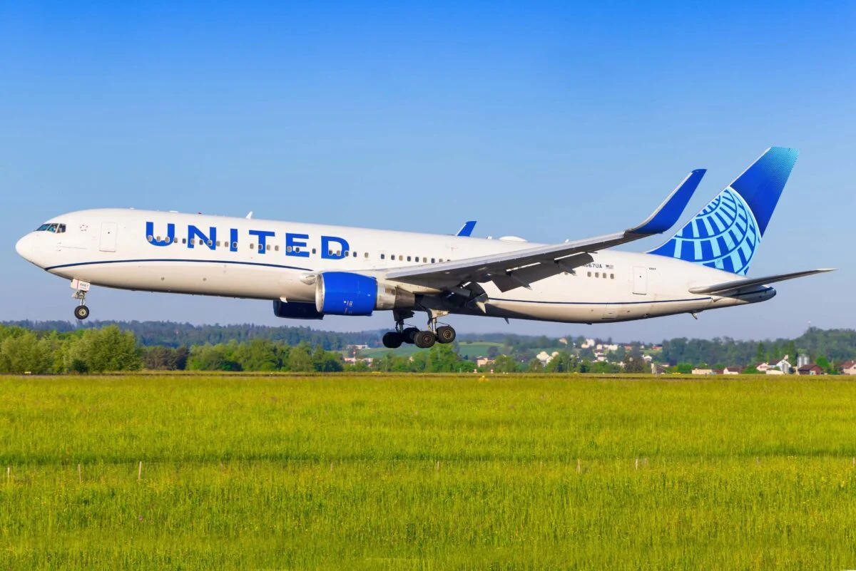 Why U.S. Airline Ticket Prices Remain High Despite Major Jet Fuel Price Decline
