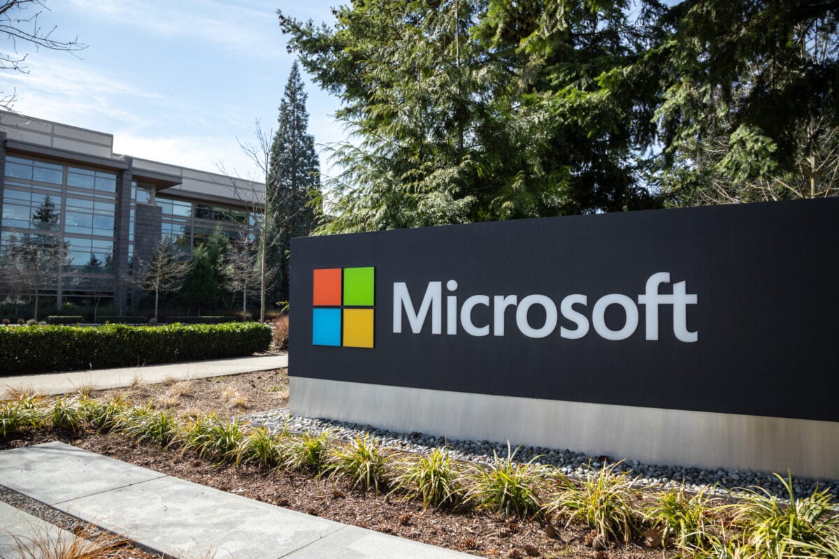 Microsoft (MSFT) Stock Faces Bearish Forecast: Analyst Warns of Further Decline Ahead