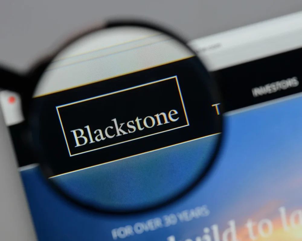 Blackstone (BX) Stock: Inside the $2B+ Private Fund Stake Securitization Deal