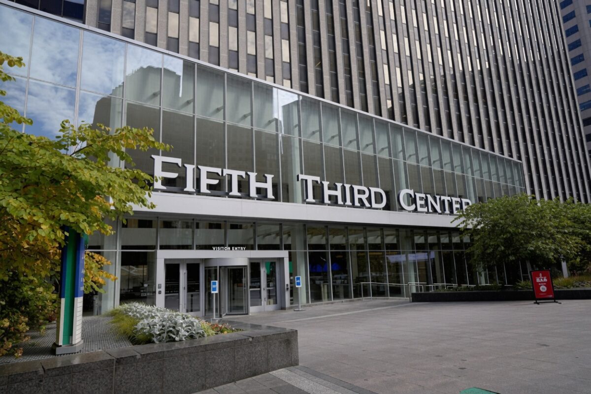 Fifth Third Bancorp (FITB) Stock Gains as Q2 Earnings Surge on Comerica Integration