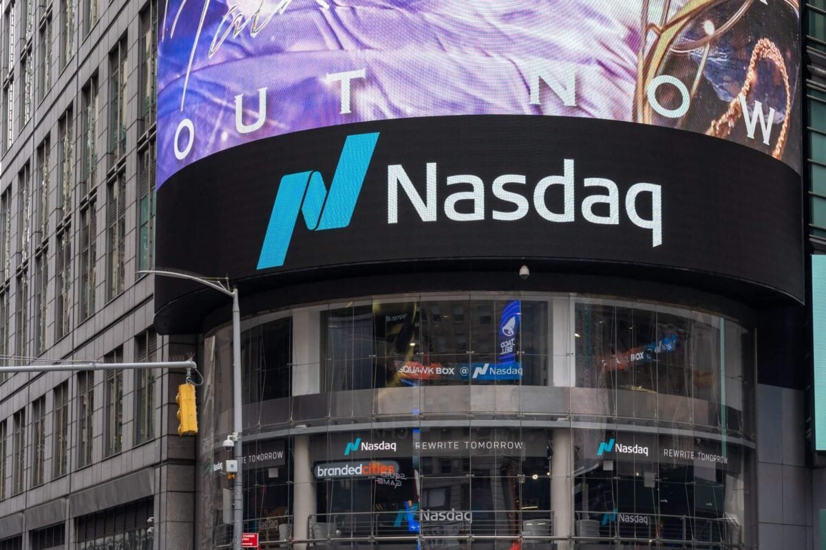 Netflix (NFLX) Stock Plunges 9% as Semiconductor Stocks Tumble — Is AI Boom Losing Momentum?