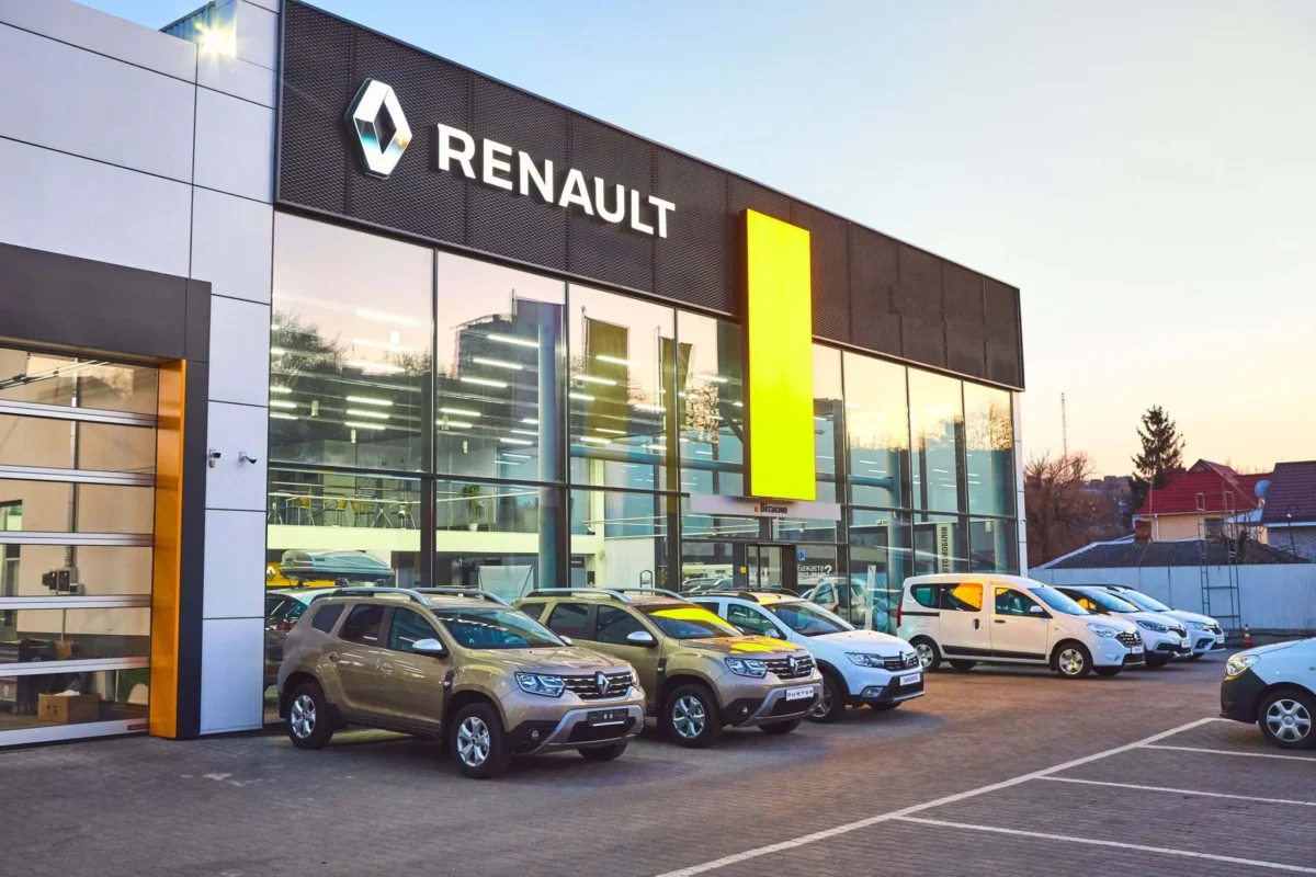 Renault (RENA) Stock Climbs as Automaker Stands Firm on 2026 Financial Targets