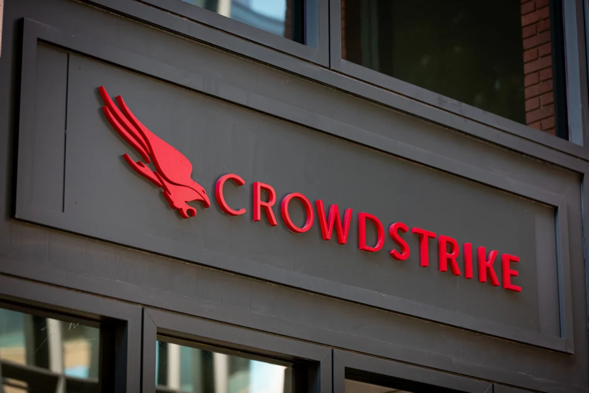 CrowdStrike (CRWD) Stock Dips Following 4-for-1 Split and CEO’s $1.95M Share Sale